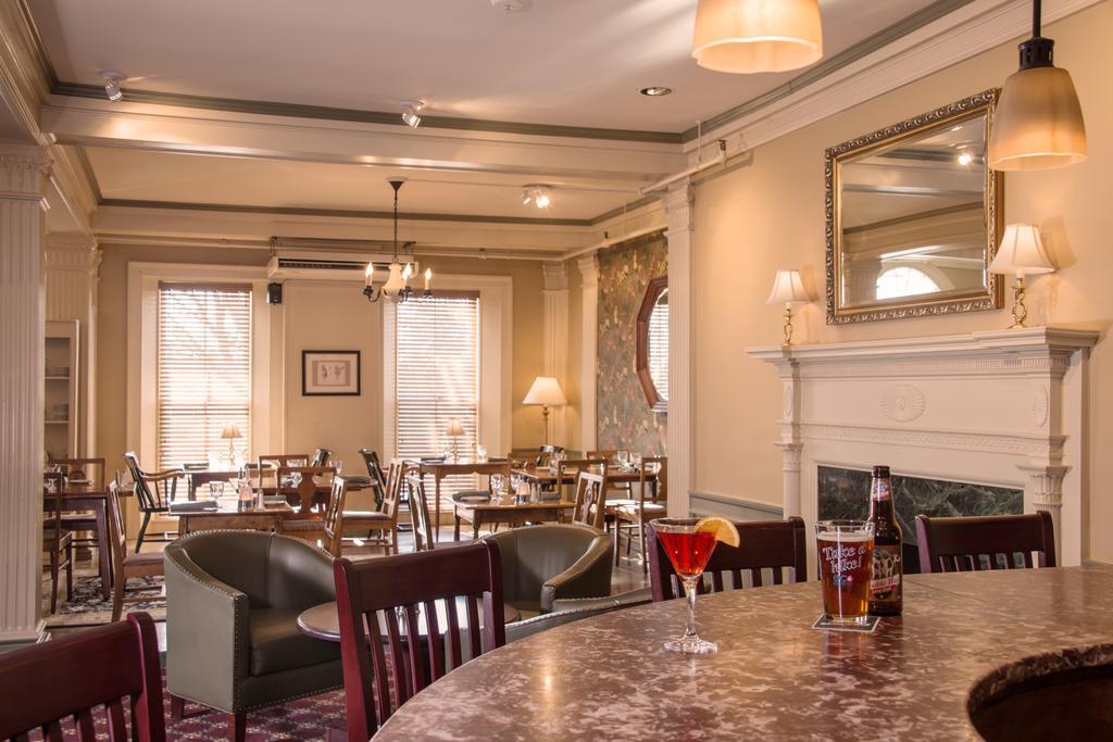 Middlebury Inn Extérieur photo