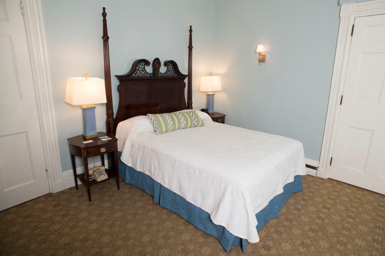 Middlebury Inn Extérieur photo