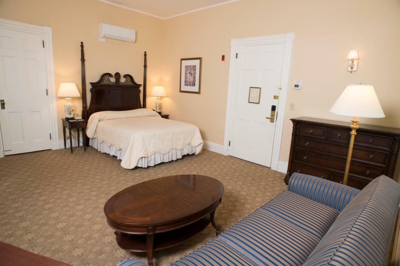 Middlebury Inn Extérieur photo