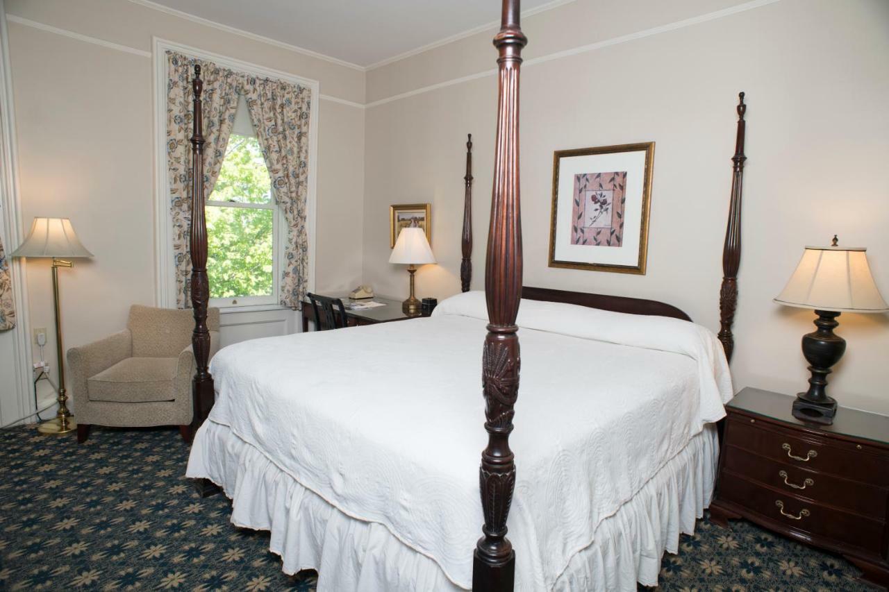 Middlebury Inn Extérieur photo